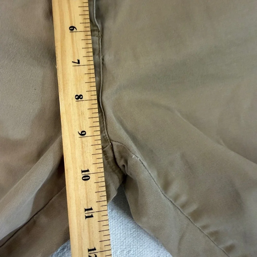 Covington Khaki Tan Stretch Bermuda Shorts Womens 6 Mid Rise 5 Pocket Casual